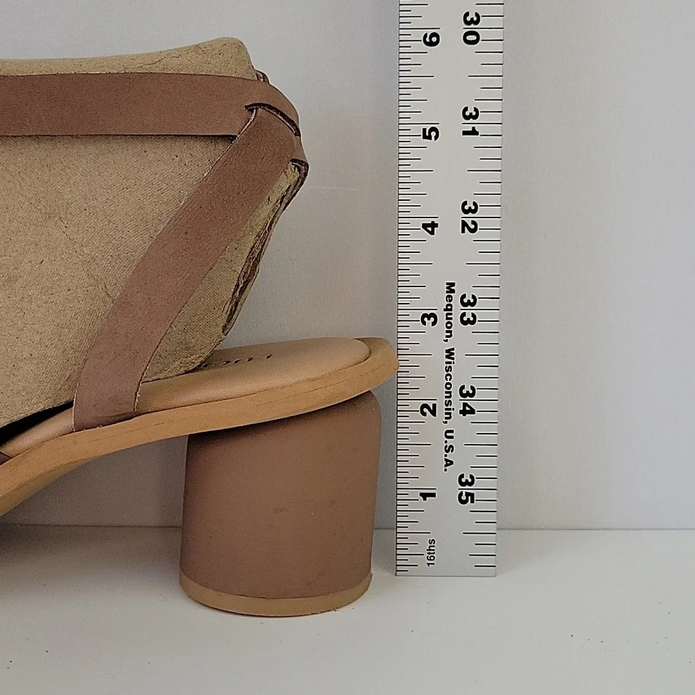 Lucky Brand Pemal Leather Sandals Taupe Size 8.5